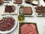 Ils jeûnaient jusqu'au coucher du soleil, où ils rompaient leur jeûne avec un repas appelé iftar.
