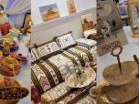 Sur chacune des tables, une dame ou un homme représentait une région en exposant des délices culinaires (faits à la main) ainsi que des ornements et de la vaisselle provenant de cette même région mise en lumière.