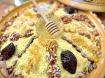 Une magnifique et délicieuse seffa, une spécialité algérienne et marocaine.