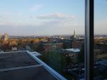 Vue imprenable de la bibliothèque de l'UdeM.